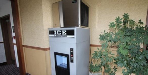Baraga Lakeside Inn Zewnętrze zdjęcie