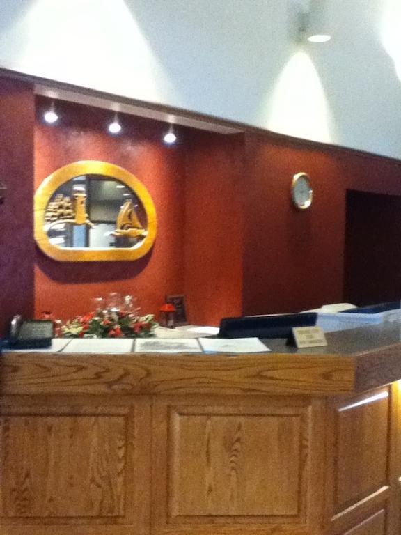 Baraga Lakeside Inn Zewnętrze zdjęcie