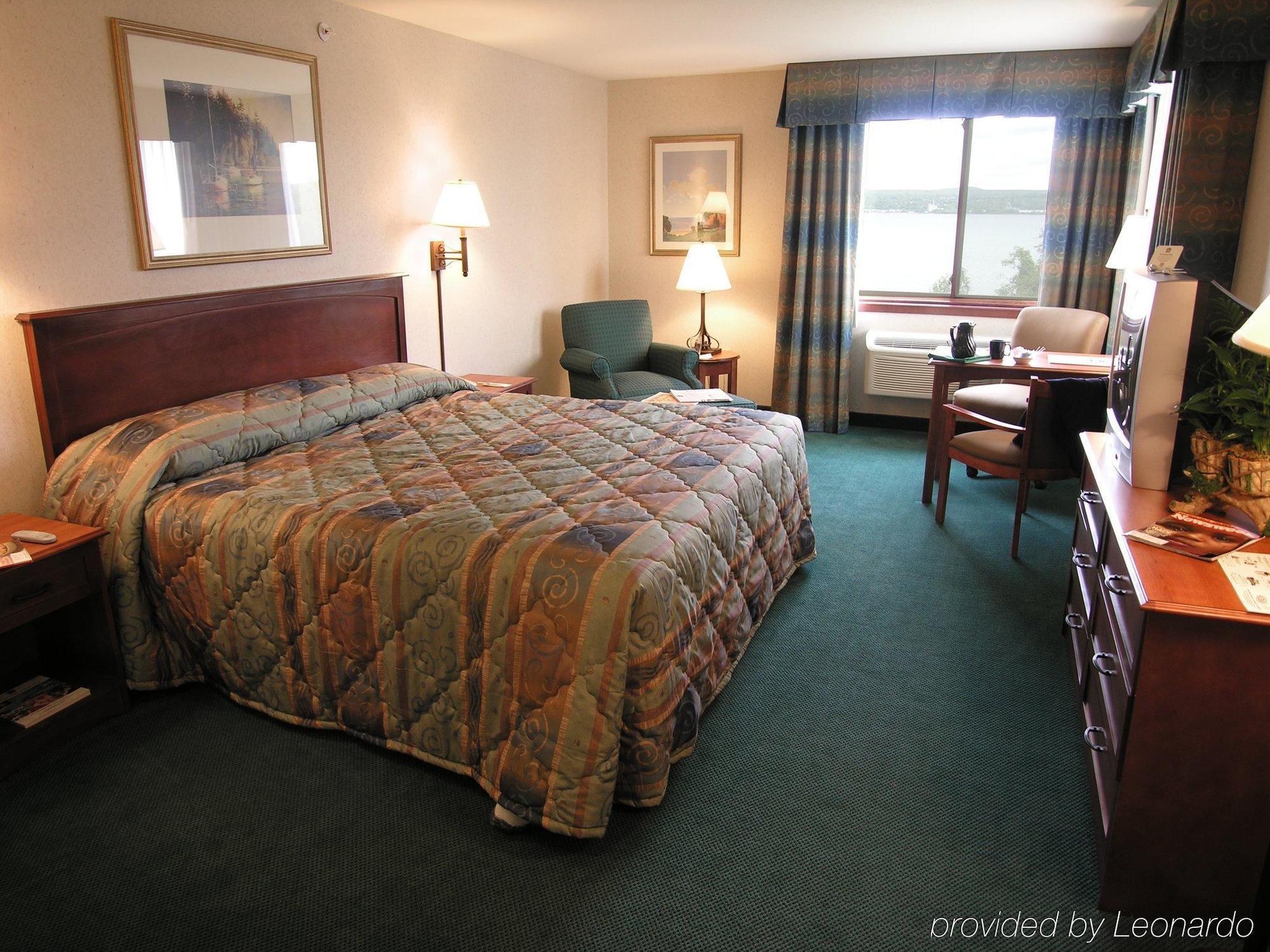 Baraga Lakeside Inn Pokój zdjęcie