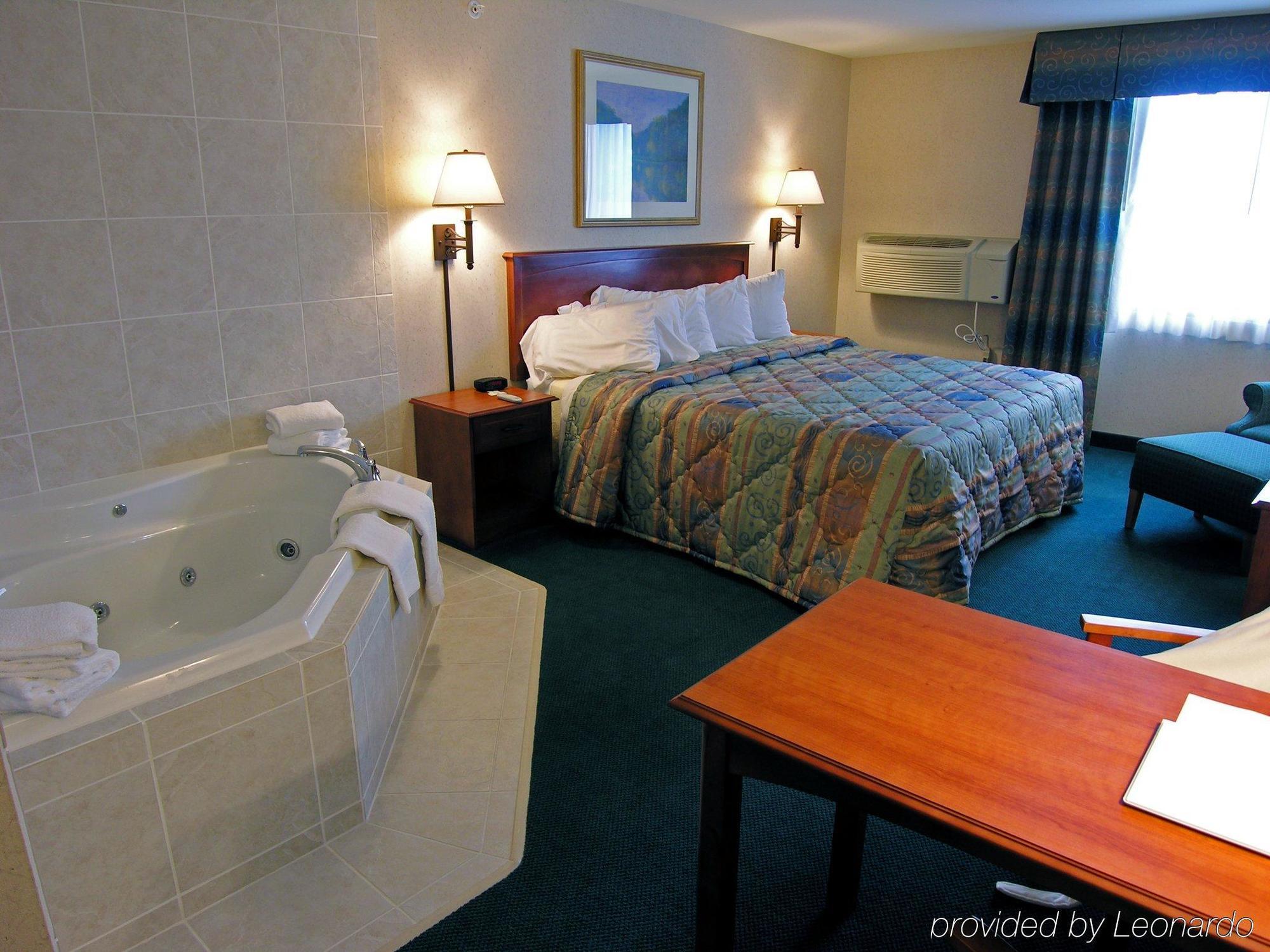 Baraga Lakeside Inn Pokój zdjęcie