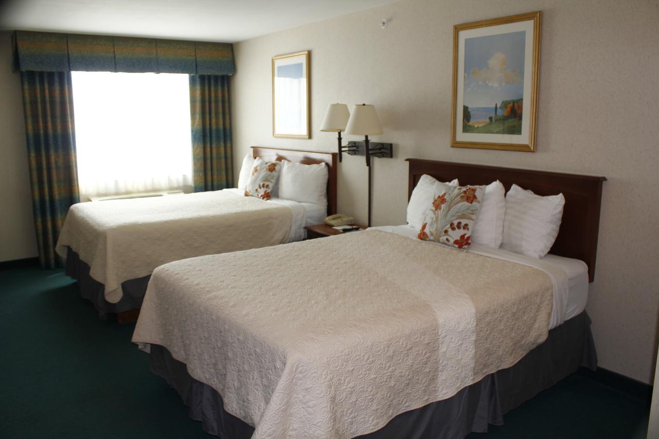 Baraga Lakeside Inn Zewnętrze zdjęcie