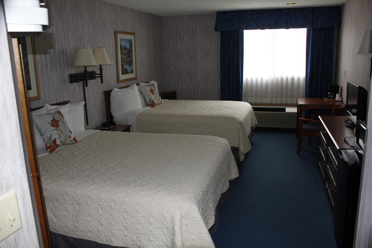 Baraga Lakeside Inn Zewnętrze zdjęcie