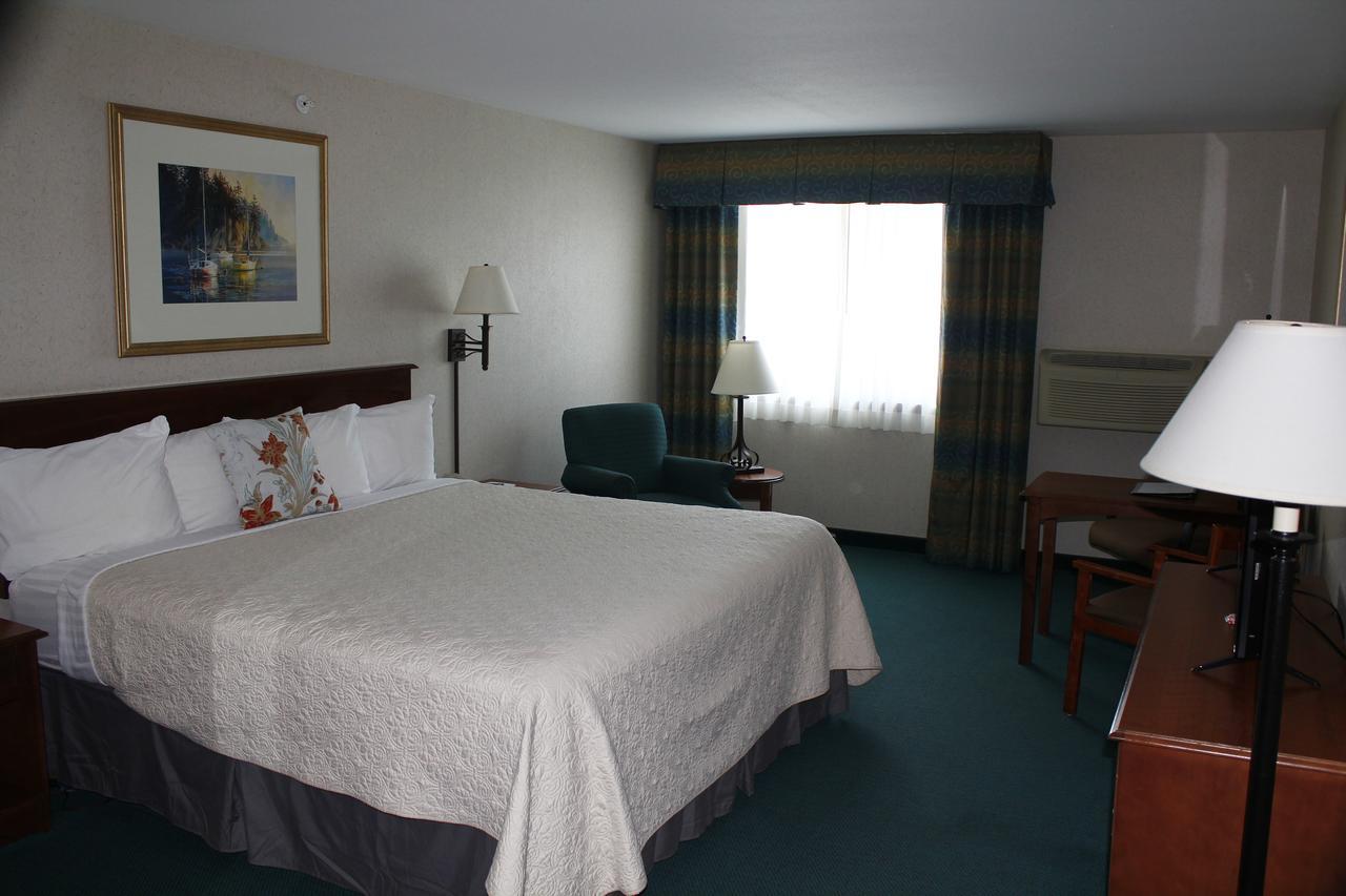 Baraga Lakeside Inn Zewnętrze zdjęcie